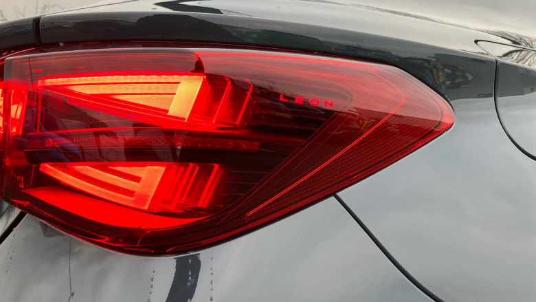 CUPRA Leon 1.5 eTSI 150 V2 5dr DSG [18Inch  alloy] Petrol Hatchback